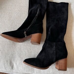 Black tall suede boots